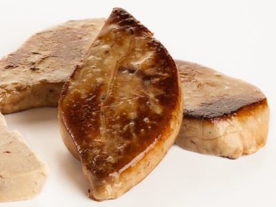 Représentation de tranches d'un lobe de foie gras Georges Bruck poêlé